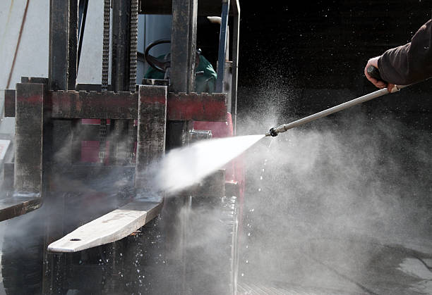 Best Warehouse Cleaning  in Gladewater, TX
